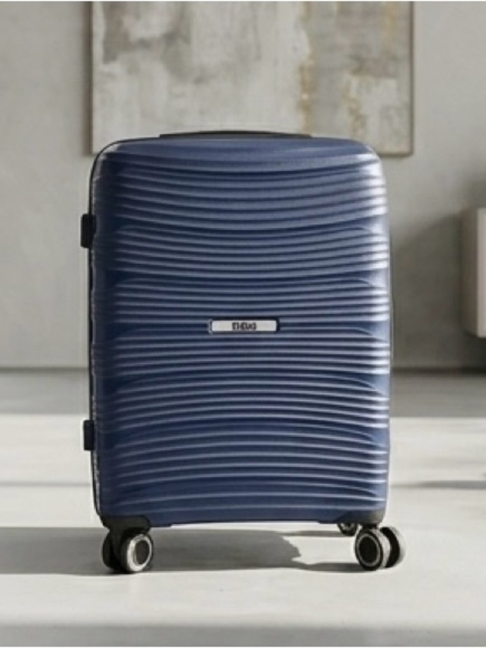 Mia Toro Italy Mistico 20" Hardside Spinner Luggage - Blue - Never Used Carry-On - Picture 4 of 6